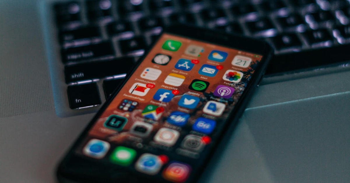 El papel del teléfono móvil en la sociedad.